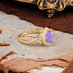 Dazzling 3 - Prong Pear-Cut Natural Amethyst Engagement Ring