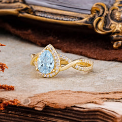 Dazzling 3 - Prong Pear-Cut Aquamarine Engagement Ring