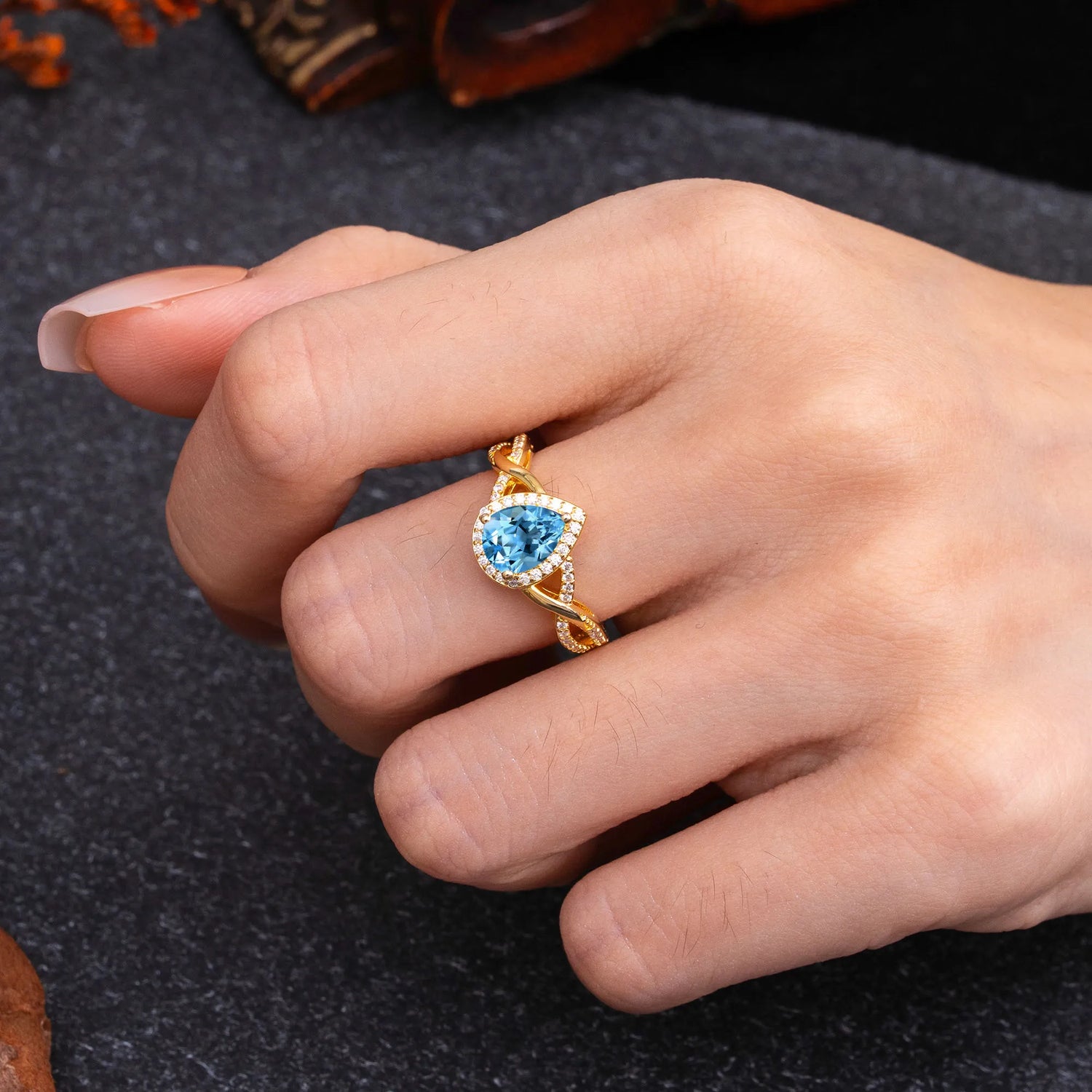 Dazzling 3 - Prong Pear-Cut Aquamarine Engagement Ring