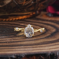 Nature-Inspired Classic 4-Prong Pear-Cut Moissanite Engagement Ring