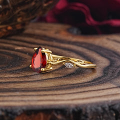 Nature-Inspired Classic 4-Prong Pear-Cut Garnet Engagement Ring