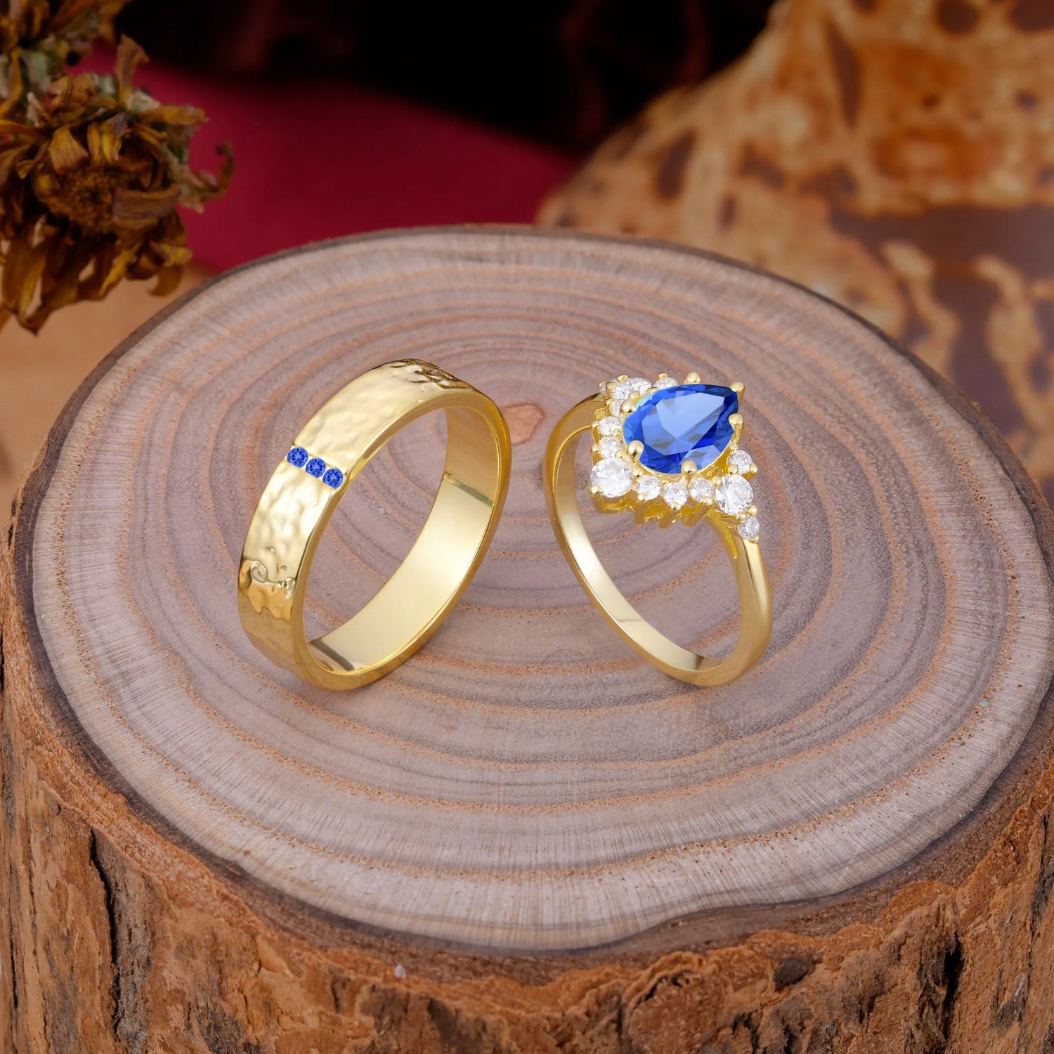 Luxurious 5-Prong Pear-Cut Sapphire Engagement Couple Rings