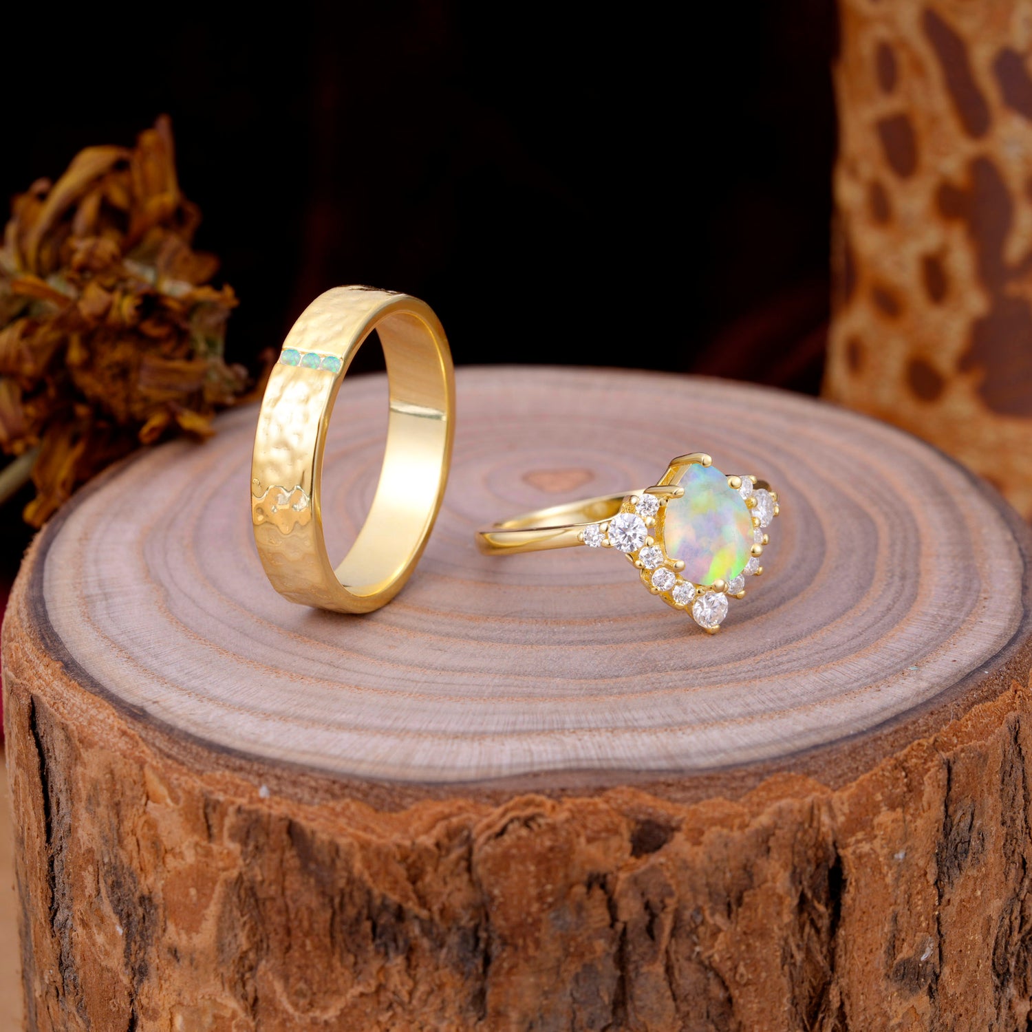 Luxurious 5-Prong Pear-Cut Opal Wedding Couple Rings