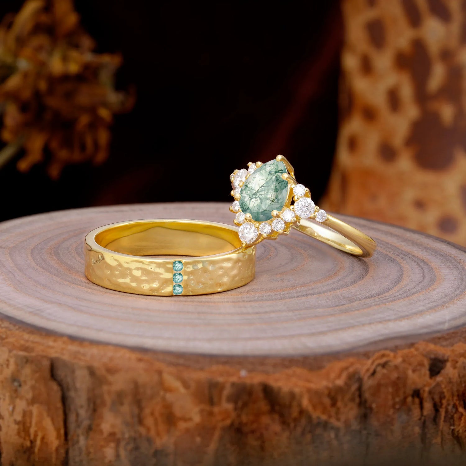 Luxurious 5-Prong Pear-Cut Moss Agate Engagement Couple Rings