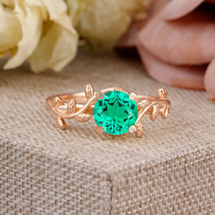 Nature-Inspired Classic 4-Prong Round Emerald Engagement Ring