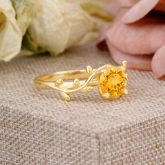 Nature-Inspired Classic 4-Prong Round Citrine Engagement Ring