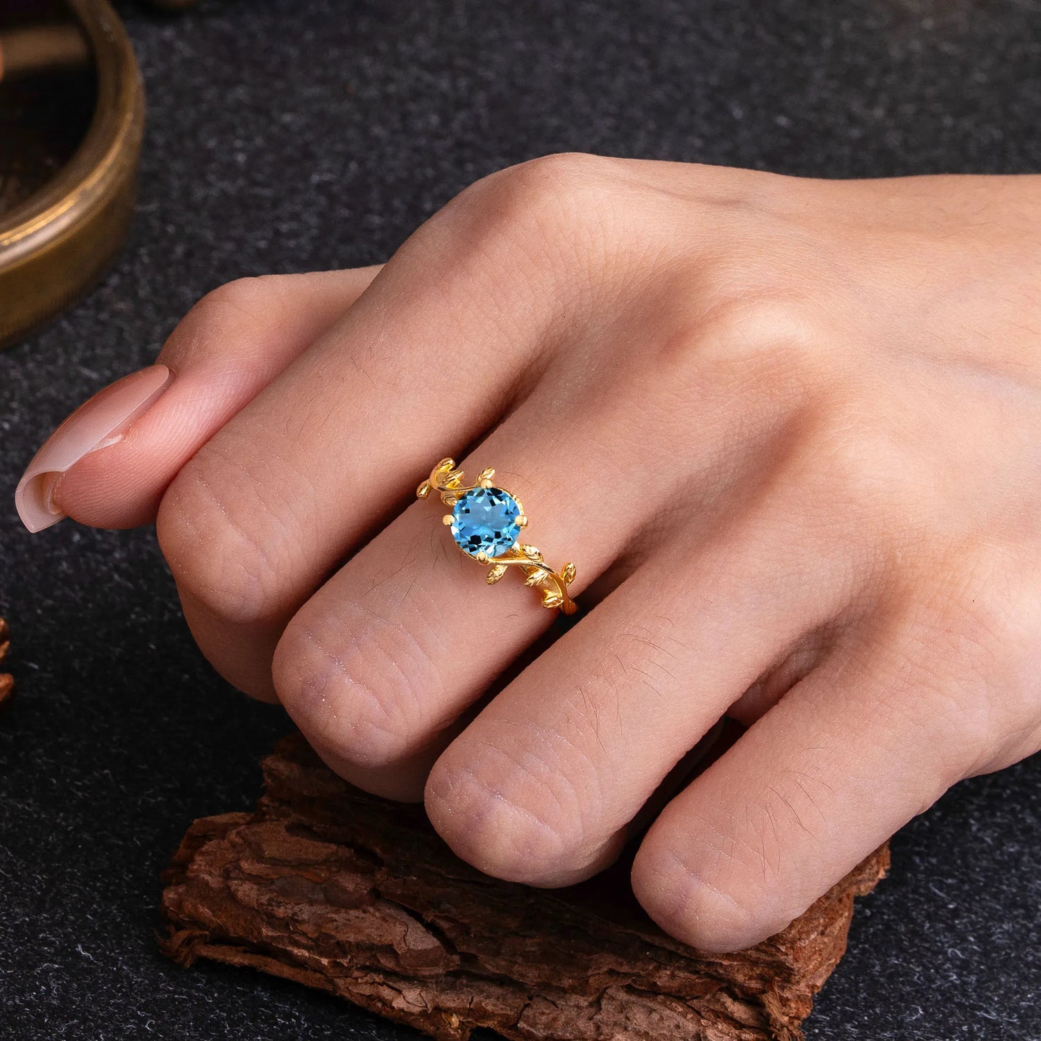 Nature-Inspired Classic 4-Prong Round Aquamarine Engagement Ring