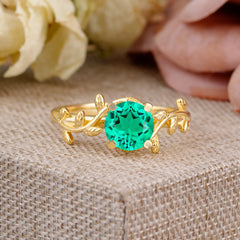 Nature-Inspired Classic 4-Prong Round Emerald Engagement Ring