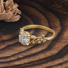 Romantic Round Cut Nature-Inspired Leaf Moissanite Engagement Ring for Women