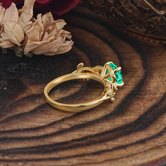 Romantic Round Cut Nature-Inspired Leaf Emerald Engagement Ring for Women