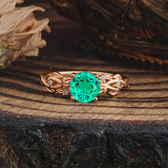 Vintage 4-Prong Round Cut Emerald Engagement Ring