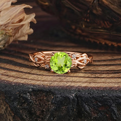 Vintage 4-Prong Round Cut Peridot Engagement Ring