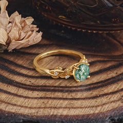 Vintage 4-Prong Round Cut Natural Moss Agate Engagement Ring