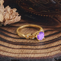 Vintage 4-Prong Round Cut Amethyst Engagement Ring