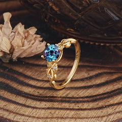 Vintage 4-Prong Round Cut Alexandrite Engagement Ring