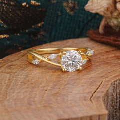 Vintage Round Cut Twisted Band Moissanite Ring for Women
