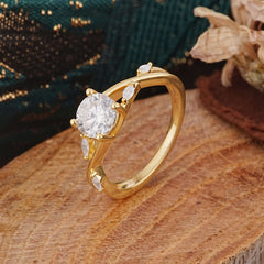 Vintage Round Cut Twisted Band Moissanite Ring for Women