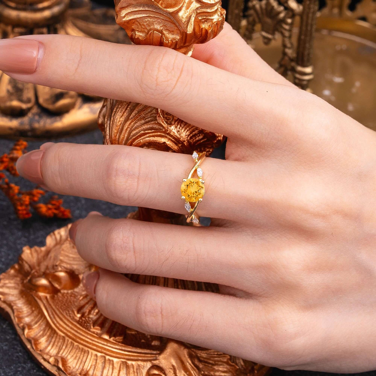 Vintage Round Cut Twisted Band Citrine Engagement Ring for Women