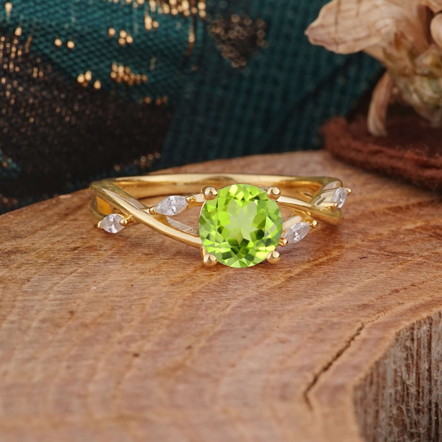Vintage Round Cut Twisted Band Peridot Engagement Ring for Women