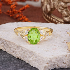 Vintage Leaf 4-Prong Oval Peridot Engagement Ring for Women