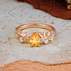 Luxury Vintage Haute Nature 4-Prong Oval Citrine Ring