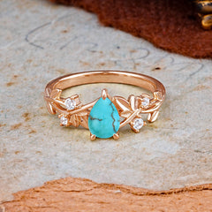 Luxury Vintage Haute Nature Inspired 4-Prong Oval Turquoise Ring
