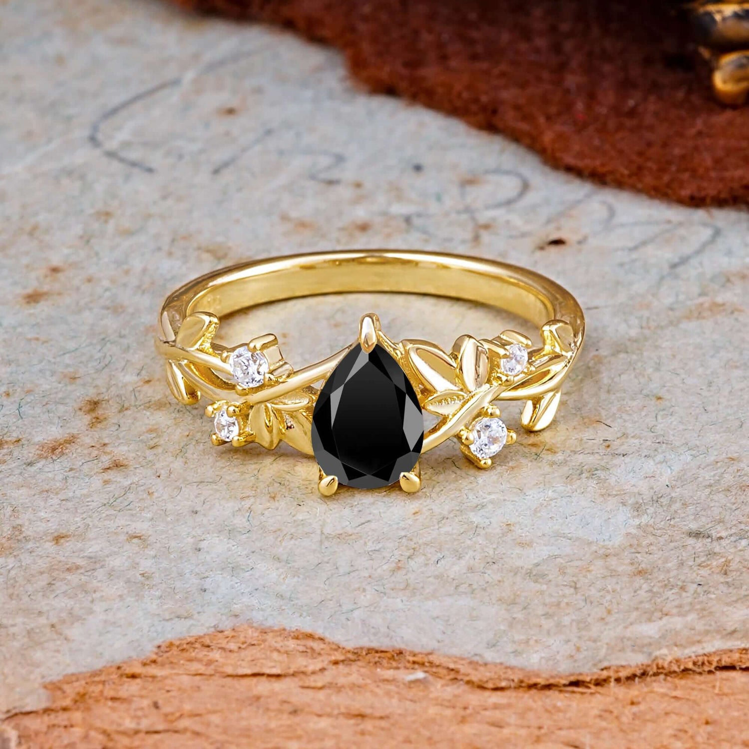 Luxury Vintage Haute Nature 4-Prong Oval Black Onyx Engagement Ring