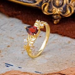 Luxury Vintage Nature-Inspired 4-Prong Oval Natural Garnet Ring
