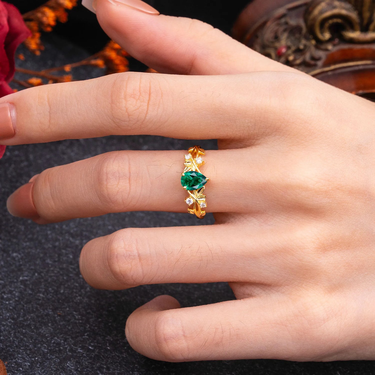 Luxury Vintage Haute Nature Inspired 4-Prong Oval Emerald Ring