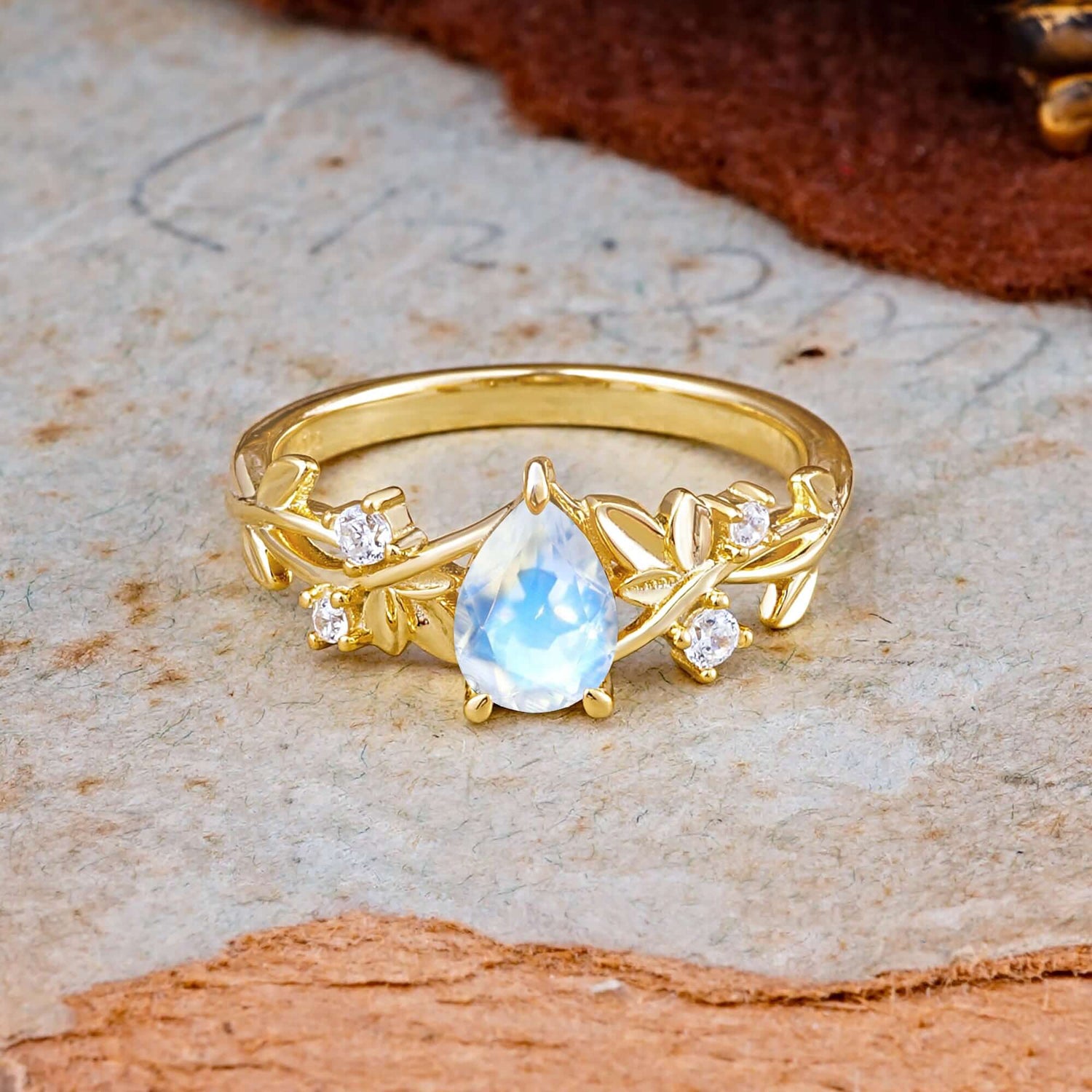 Luxury Vintage Haute Nature 4-Prong Oval Moonstone Engagement Ring