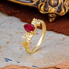 Luxury Vintage Nature-Inspired 4-Prong Oval Ruby Ring