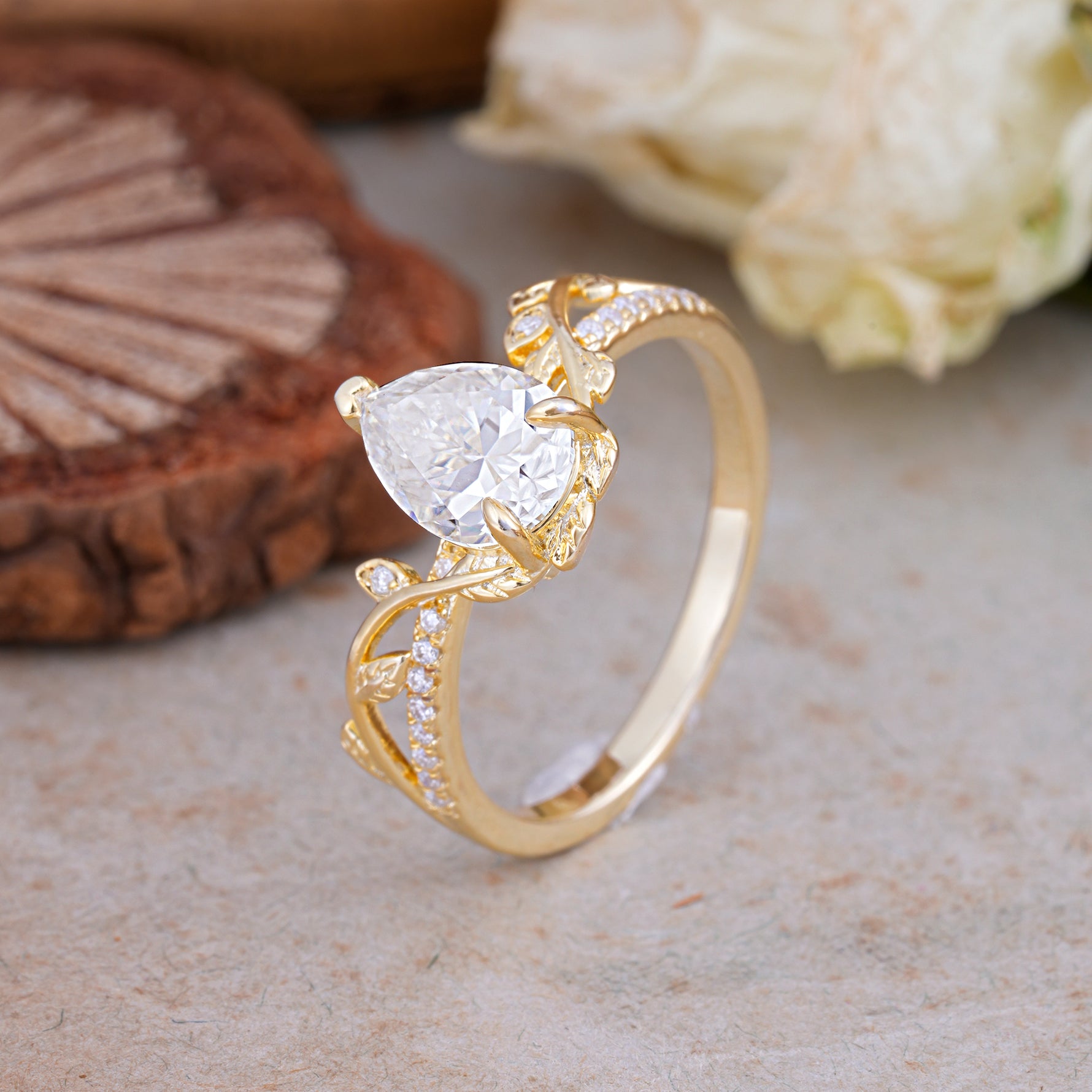 SR16988 Moissanite Ring - White-Gold