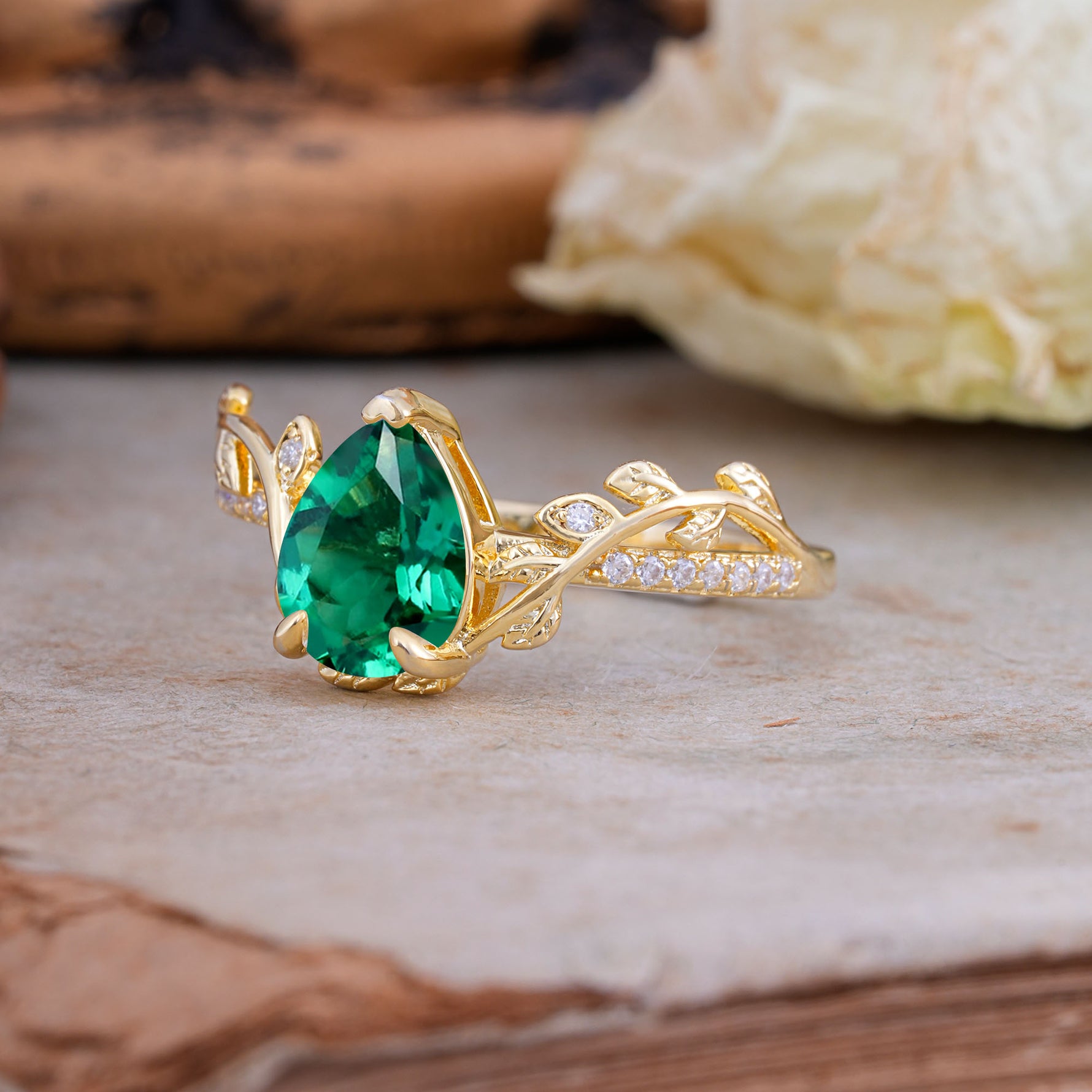 SR16988 Emerald Ring - Rose-Gold
