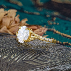 Heirloom 4-Prong Oval Moissanite Engagement Ring