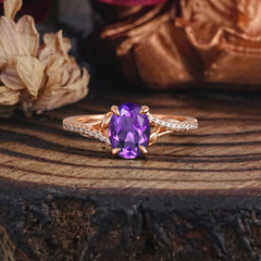 Luxury 4-Prong Oval Cut Natural Amethyst Engagement Ring