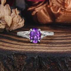 Luxury 4-Prong Oval Cut Natural Amethyst Engagement Ring