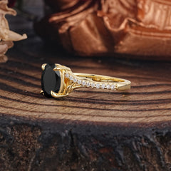 Luxury 4-Prong Oval Cut Natural Black Onyx Engagement Ring