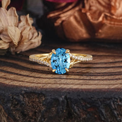 Luxury 4-Prong Oval Aquamarine Engagement Ring