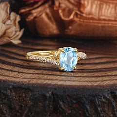 Luxury 4-Prong Oval Aquamarine Engagement Ring