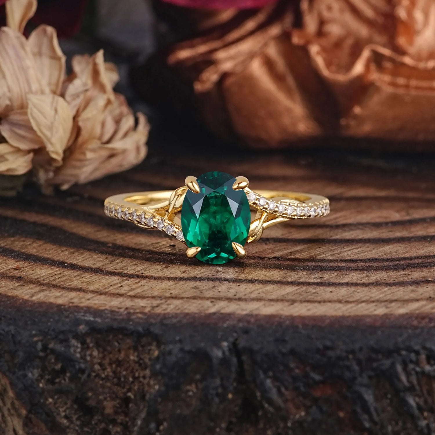 Luxury 4-Prong Oval Emerald Engagement Ring
