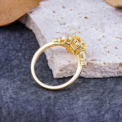 Luxury 4-Prong Round Cut Citrine Engagement Ring