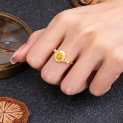 Luxury 4-Prong Round Cut Citrine Engagement Ring