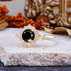 Luxury 4-Prong Round Cut Black Onyx Engagement Ring