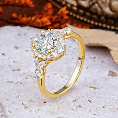 Luxury 4-Prong Round Cut Lab Diamond Engagement Ring