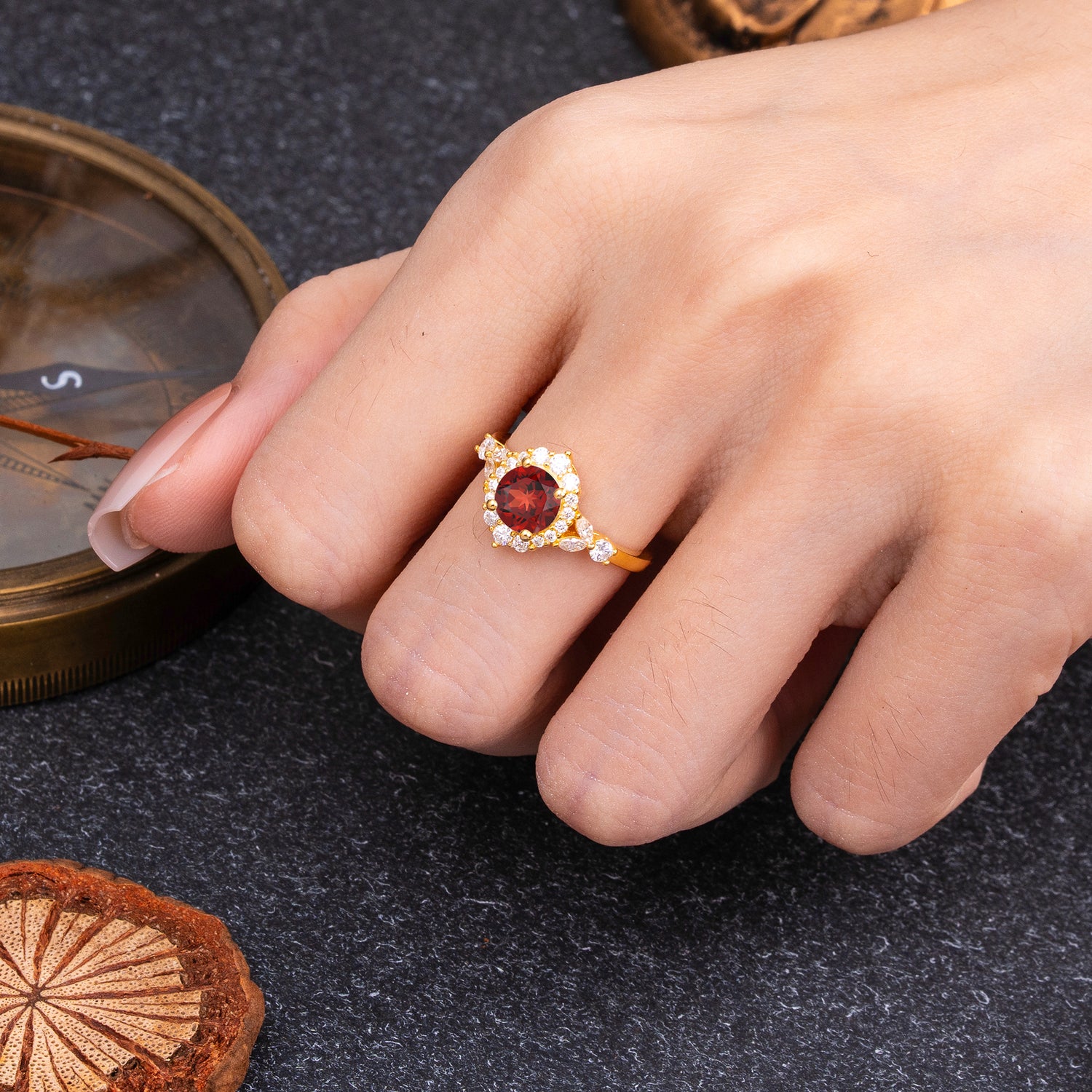 Luxury 4-Prong Round Cut Garnet Engagement Ring