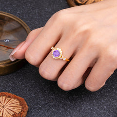 Luxury 4-Prong Round Cut Amethyst Engagement Ring