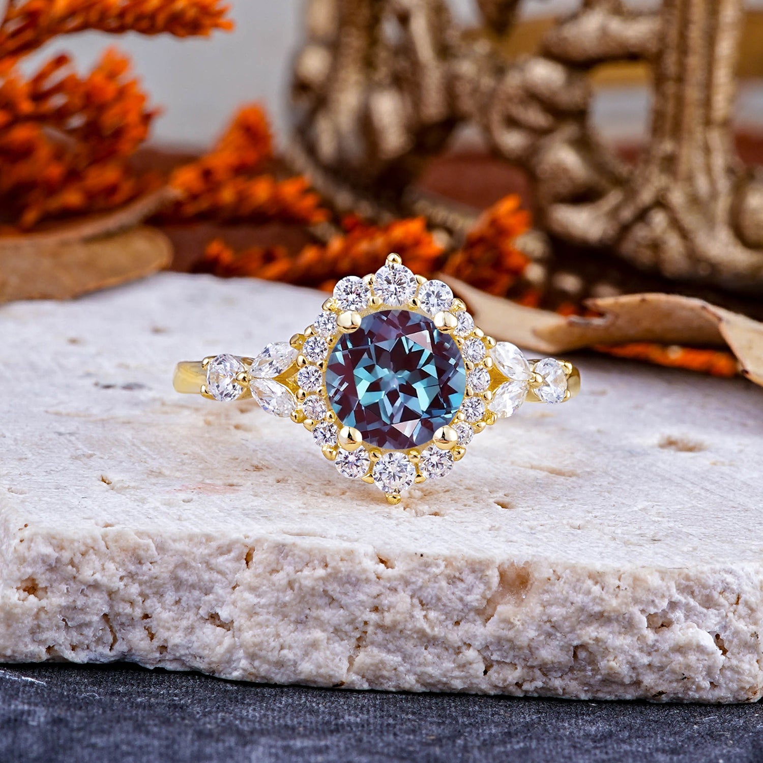 Luxury 4-Prong Round Cut Alexandrite Engagement Ring