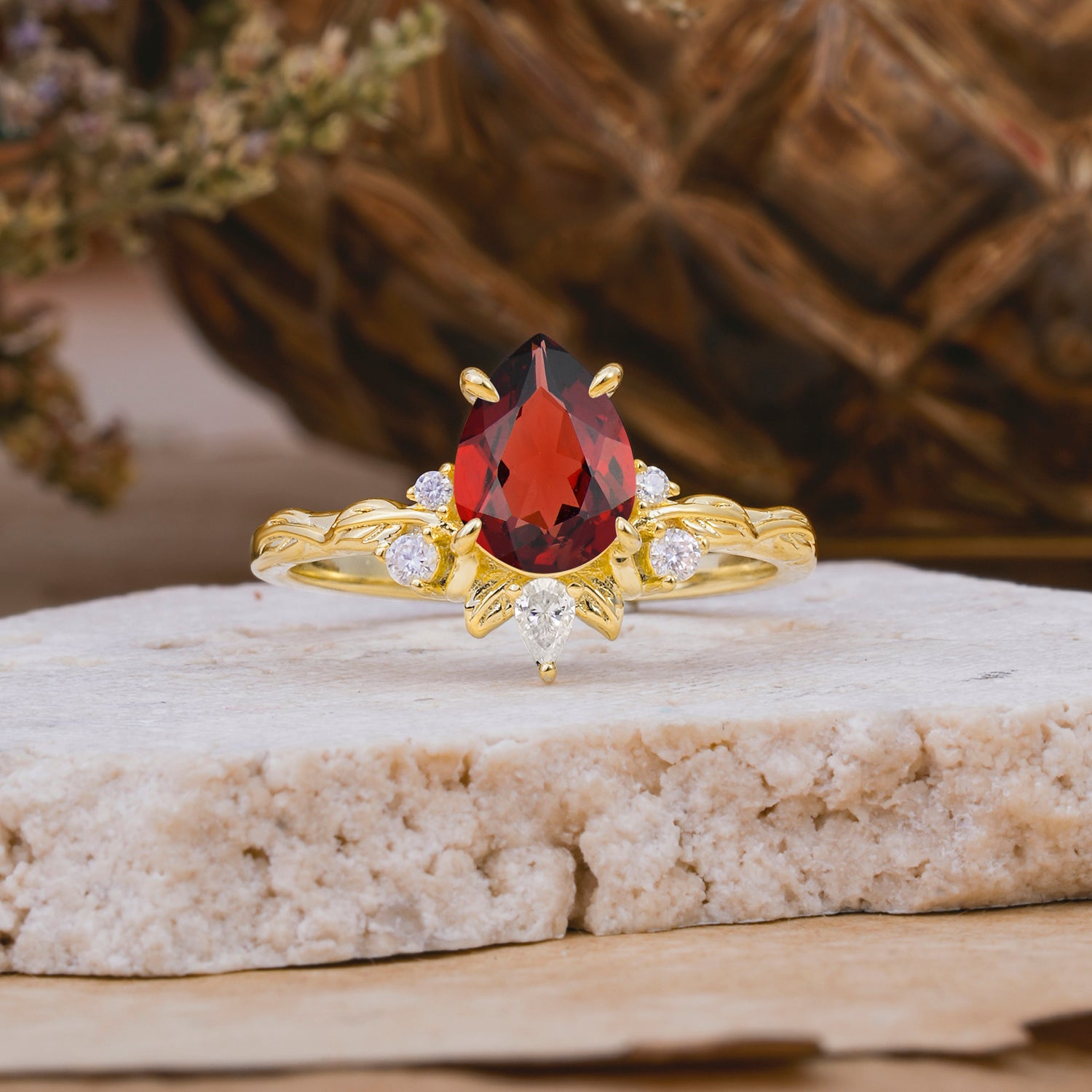 SR16996 Garnet Ring - Yellow-Gold