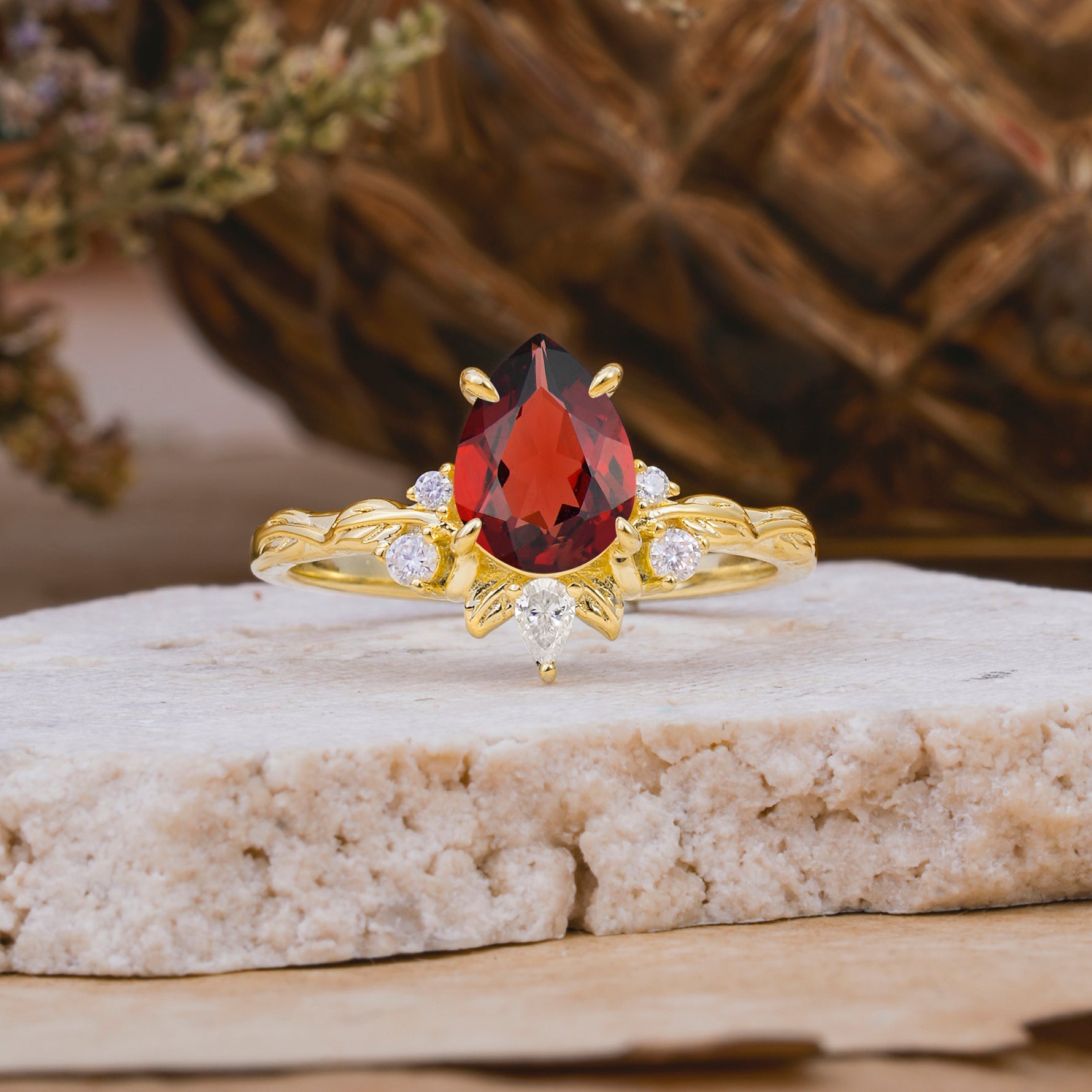 SR16996 Garnet Ring - Yellow-Gold