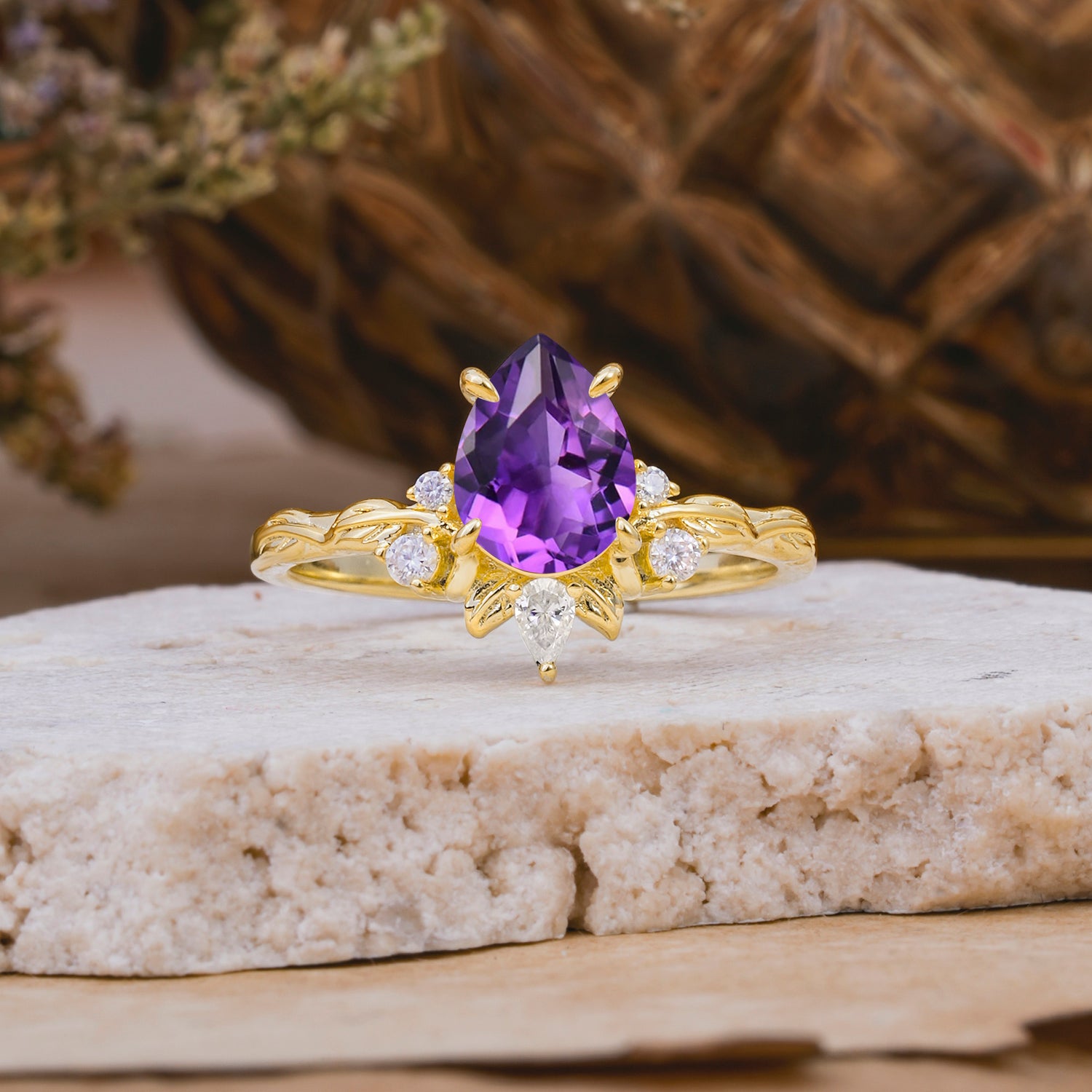 SR16996 Amethyst Ring - Yellow-Gold